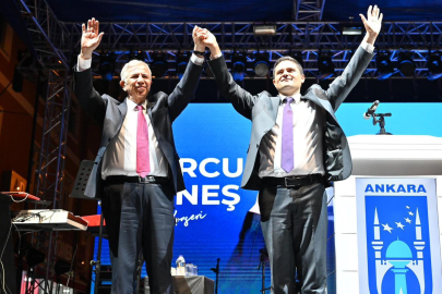 Mansur Yavaş: Atatürk Cumhuriyet'i sizlere emanet etti gençler