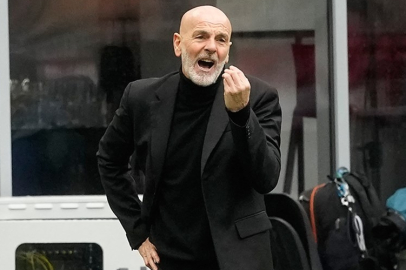 Milan, adı Fenerbahçe ile anılan Stefano Pioli ile yollarını ayırdı
