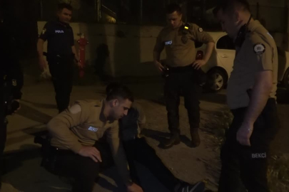 Bursa'da tarihi binada soygun girişimi! Çatıdan atlayan hırsız ayağını kırınca yakalandı