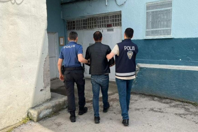 Konya’da 15 yıl hapis cezasıyla aranan şahıs polise yakalandı