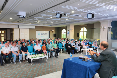 Yazar Yusuf Kaplan Bursa'da "Eğitim Değişim Okumaları Muallim Kitap Meclisi"ne konuk oldu