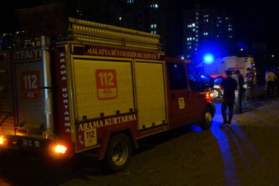 Malatya'da hafif ticari araç ile otomobil kafa kafaya çarpıştı: 1 ölü