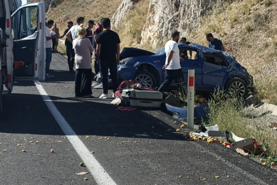 Sivas’ta kontrolden çıkan otomobil takla attı