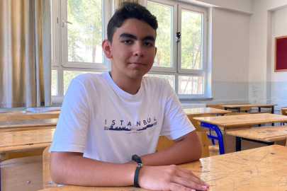 Ebrar Siteleri'nde depremde sağ kurtulmuştu: LGS birincisi oldu!