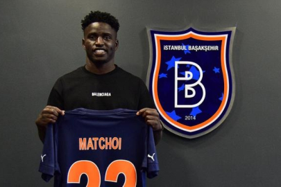 Başakşehir'den orta sahaya takviye