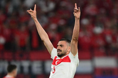 Merih Demiral'dan 'bozkurt' işareti açıklaması: Türk olmaktan gurur duyuyorum