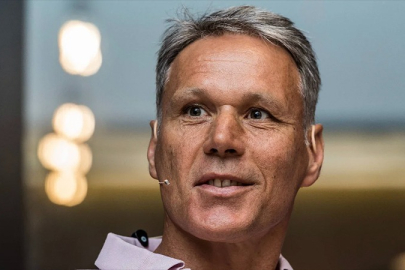 Hollandalı efsane Marco van Basten: UEFA kim oluyor!