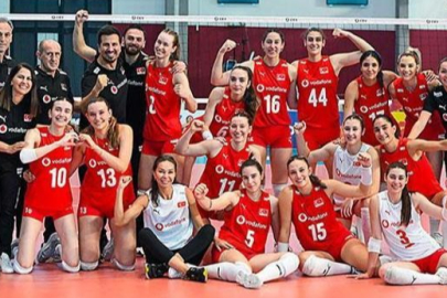 Alexia Carutasu ve Selin Adalı, Rüya Takım'da!