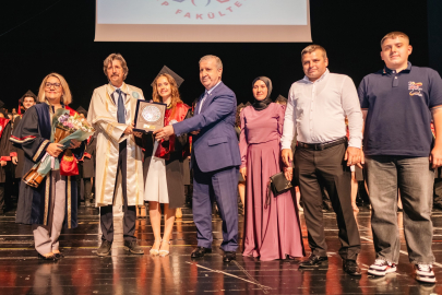 Bursa Uludağ Üniversitesi Tıp Fakültesi birincisi Mustafakemalpaşa'dan çıktı!