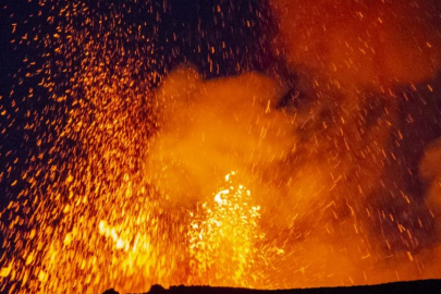 İtalya'daki Etna Yanardağı'nda volkanik hareketlilik sürüyor