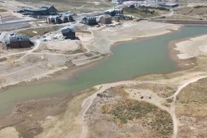 Kayseri'de kahreden görüntü! Turistik göl kuruma noktasında