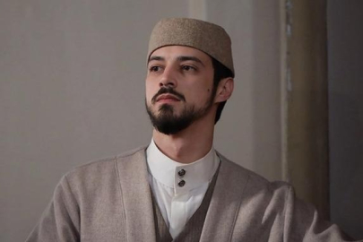 Mert Yazıcıoğlu özel gecede ortaya çıktı