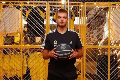 Zagars yeni sezonda da Fenerbahçe Beko'da