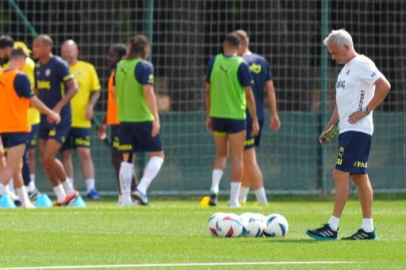 Jose Mourinho'dan Lille maçı öncesi yeni transfer açıklaması