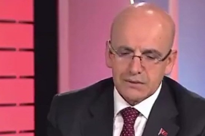 Siri Mehmet Şimşek'in sözünü kesti: Bir hata oldu