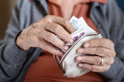 Emekliye yeni maaş sistemi! Çok çalışana yüksek aylık uygulaması: 3600 prim günlü SSK’lı, 9000 prim günlü Bağ-Kur’lu...