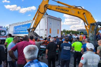 Amasya'da otomobil kırmızı ışıkta bekleyen araçların arasına daldı: 1 ölü