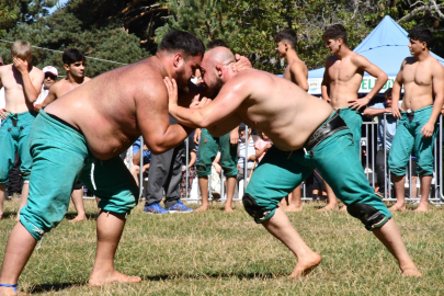 Güreşçiler kozlarını Bursa Alıç Yaylası'nda paylaştı