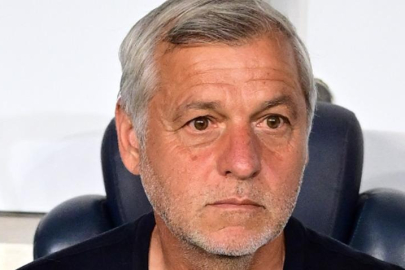 Genesio: Oyuncularımın yerde olmalarının sebebi faule maruz kalmalarıydı