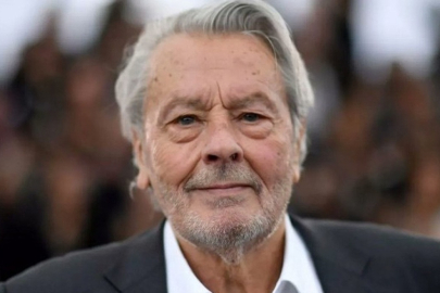 Ünlü Fransız aktör Alain Delon hayatını kaybetti