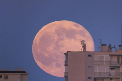 Nadir görülen Süper Mavi Ay'a geri sayım başladı