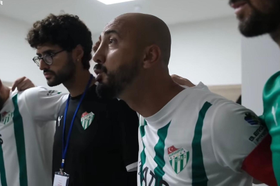 Bursaspor kaptanı Özek: Meşalenin ilk kıvılcımını yakacağız