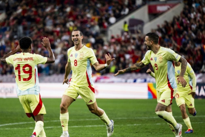 İspanya, İsviçre'yi farklı yendi