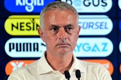 Kasımpaşa maçı sonrası Mourinho'dan Okan Buruk açıklaması