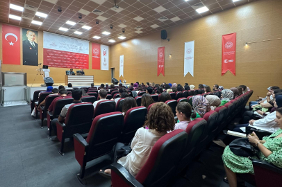 Türkiye Yüzyılı Aile Söyleşileri’nde '21. Yüzyılda Aileye Yönelik Tehditler' ele alındı