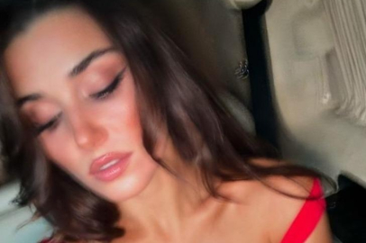 Hande Erçel 'eski günlerdeki gibi' diyerek peş peşe paylaştı!