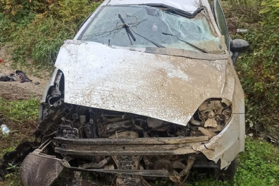 Zonguldak'ta takla atan otomobilden yaralı kurtuldular; 3 yaralı