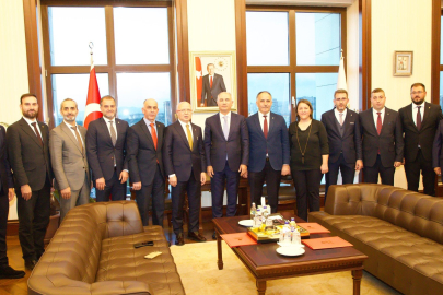 Bursa'da AK Parti'nin yeni ilçe başkanları açıklandı