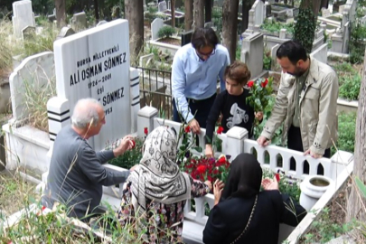 Ali Osman Sönmez, Bursa'da mezarı başında dualarla anıldı