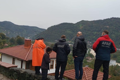 Artvin'de heyelan riski nedeniyle 8 ev tahliye edildi