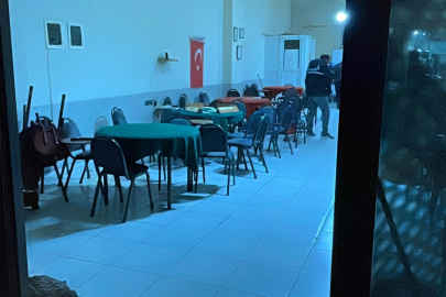 Kıraathaneyi kurşun yağmuruna tuttular