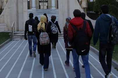 Sağlık Bakanlığı ve DMM'den 'yabancı uyruklu öğrenci' yalanlaması