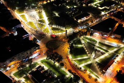 Bursa'da Yeni Heykel Meydanı vatandaştan tam not aldı