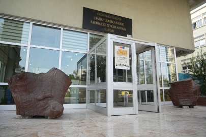 Somuncu Baba'nın Bursa için dikip dua ettiği 650 yıllık çınar Uludağ Üniversitesi'nde korunuyor