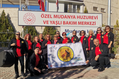 Bursa Mudanya Huzurevi sakinlerine eğlenceli gösteri!