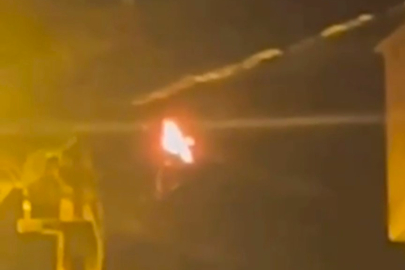 İstanbul'da elektrik direğinde çıkan yangın korkuttu