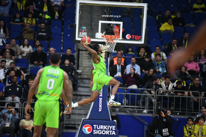 TOFAŞ, Fenerbahçe Beko'ya kıl payı kaybetti