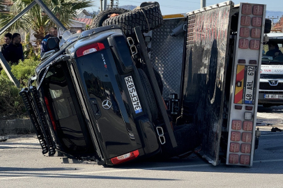 Muğla Fethiye’de çekiciye çarpan otomobildeki üç kişi yaralandı