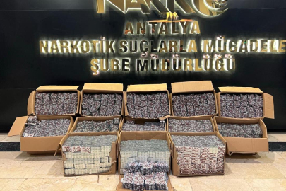 Antalya'da 235 bin sentetik ecza ele geçirildi