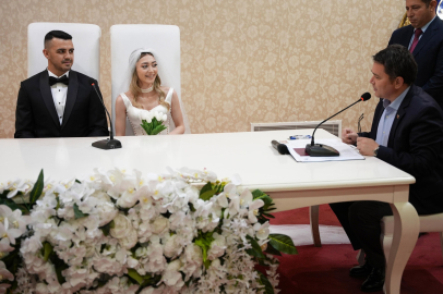 Bursa Osmangazi’de 1 yılda 6 bin 636 nikah kıyıldı