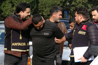 Antalya'da hasarlı kaza sonrası çıkan kavga ölümle bitmişti: 4 zanlı tutuklandı