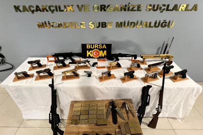 Bursa'da büyük silah operasyonu: Yüzlerce tabanca ve mühimmat ele geçirildi