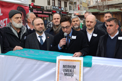 Bursa'da emekli maaşının cenazesini kaldırıp helvasını yediler!