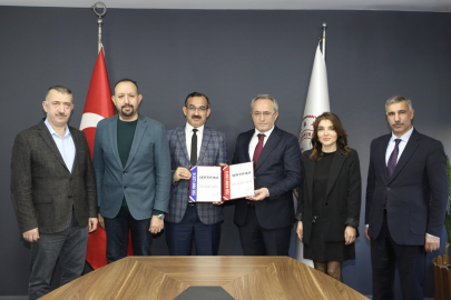 Bursa Yıldırım Ticaret Mesleki ve Teknik Anadolu Lisesi'ne 3 kalite sertifikası birden