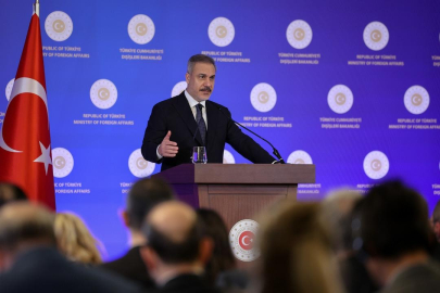 Hakan Fidan'dan Suriye resti geldi: Gelsinler görelim!