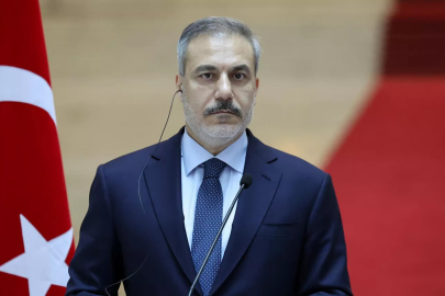 Bakan Fidan: YPG, merkezi yönetimle bütünleşme çabalarında samimiyse feshedildiğini açıklamalı